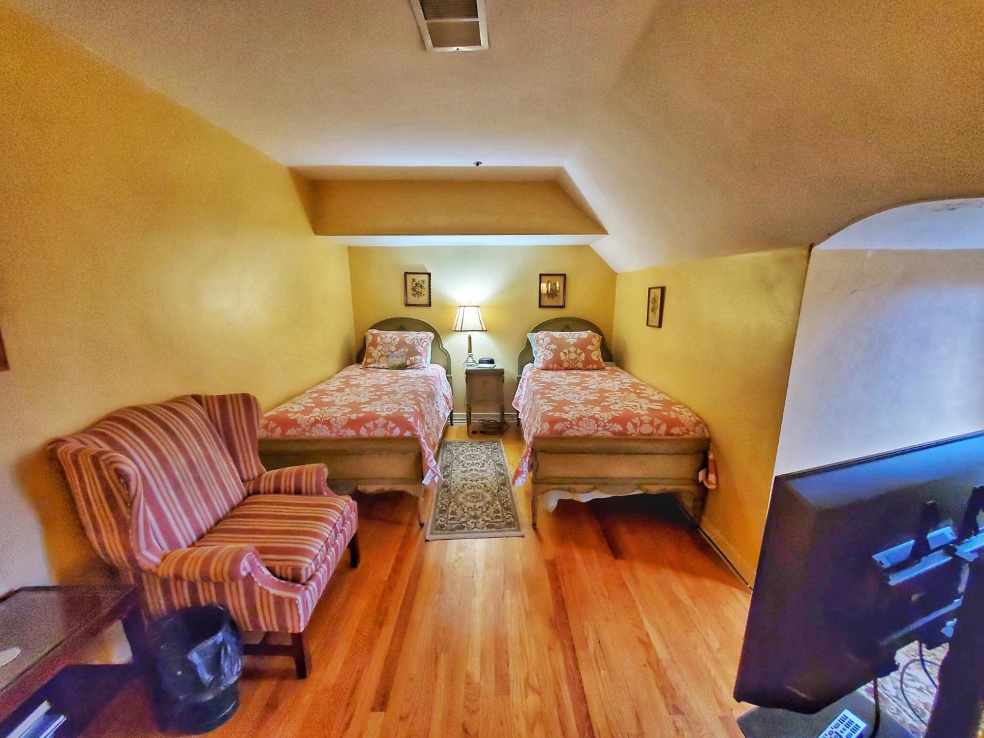 Montague Inn Bed & Breakfast Сагъно Екстериор снимка