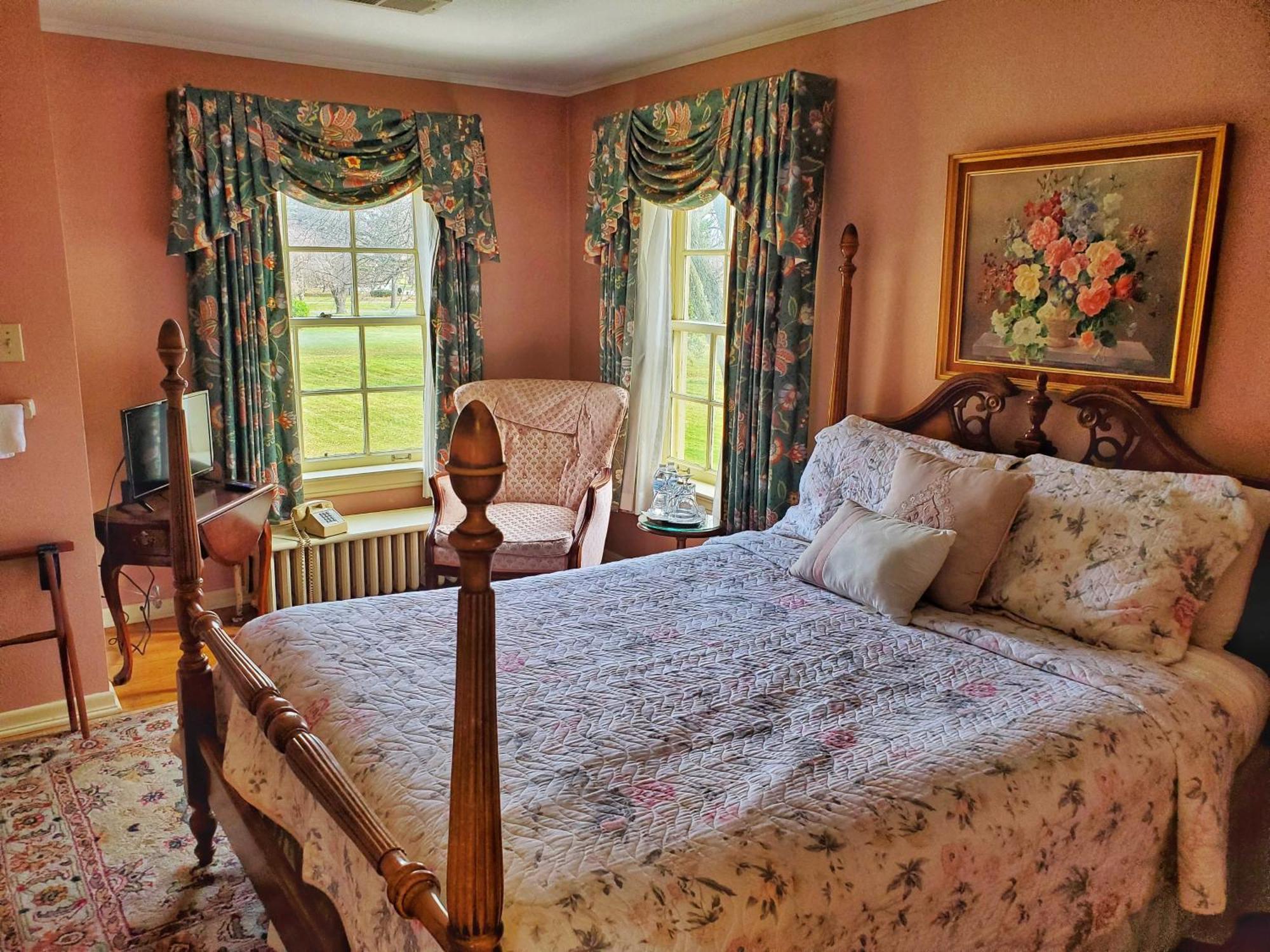 Montague Inn Bed & Breakfast Сагъно Екстериор снимка