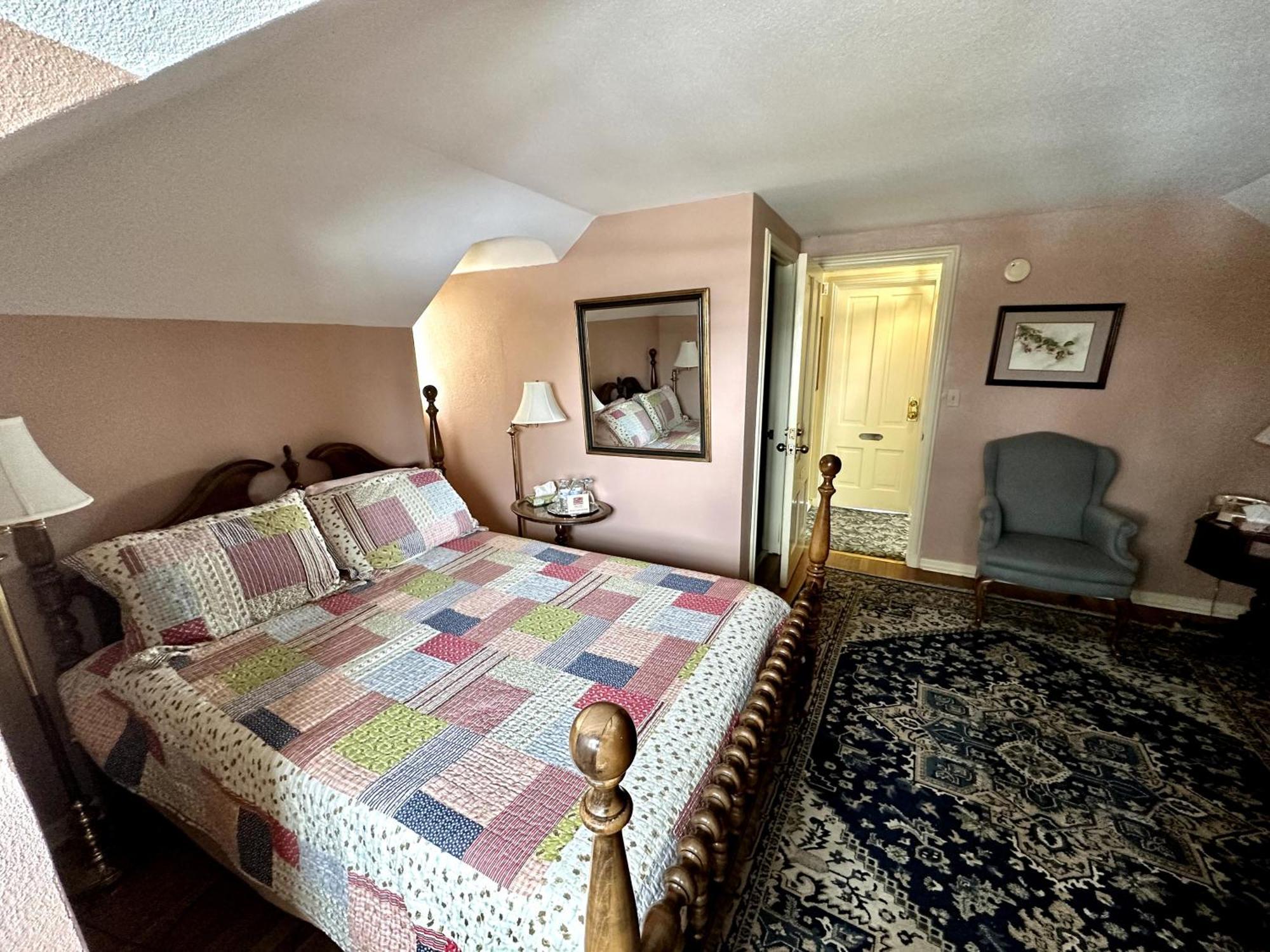 Montague Inn Bed & Breakfast Сагъно Екстериор снимка