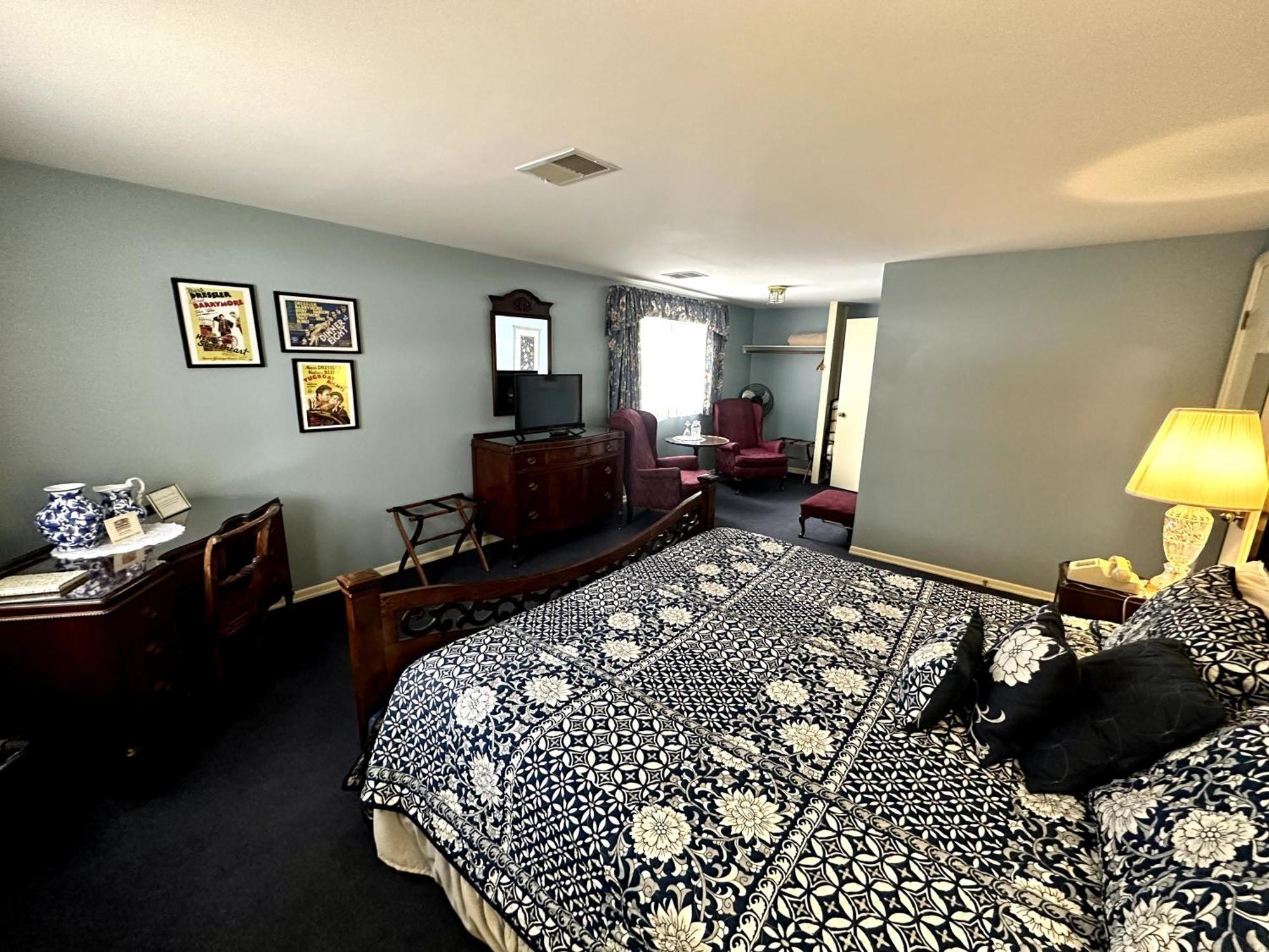 Montague Inn Bed & Breakfast Сагъно Екстериор снимка