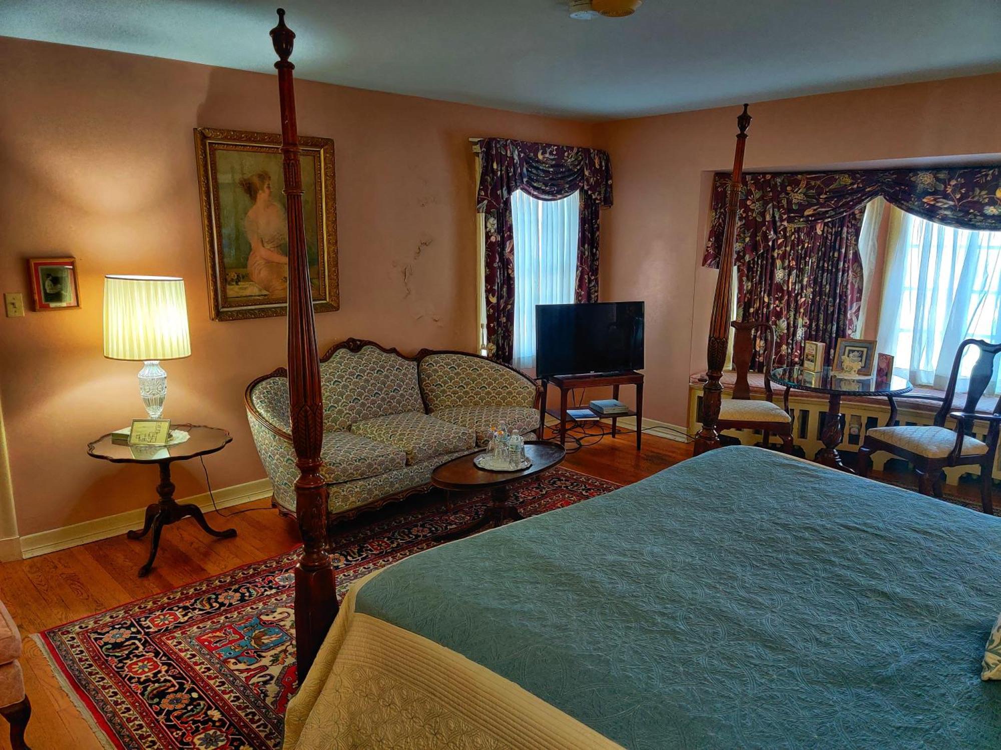 Montague Inn Bed & Breakfast Сагъно Екстериор снимка